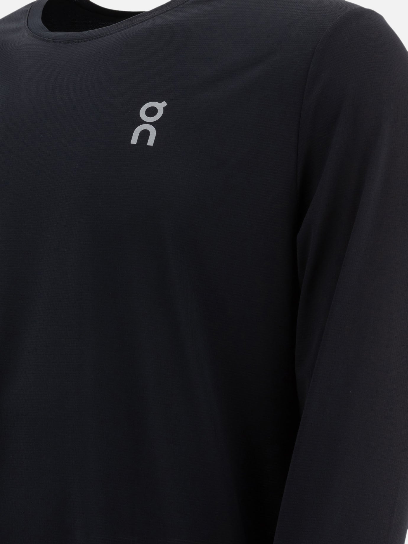 On Running "Core Long-T" t-shirt Black