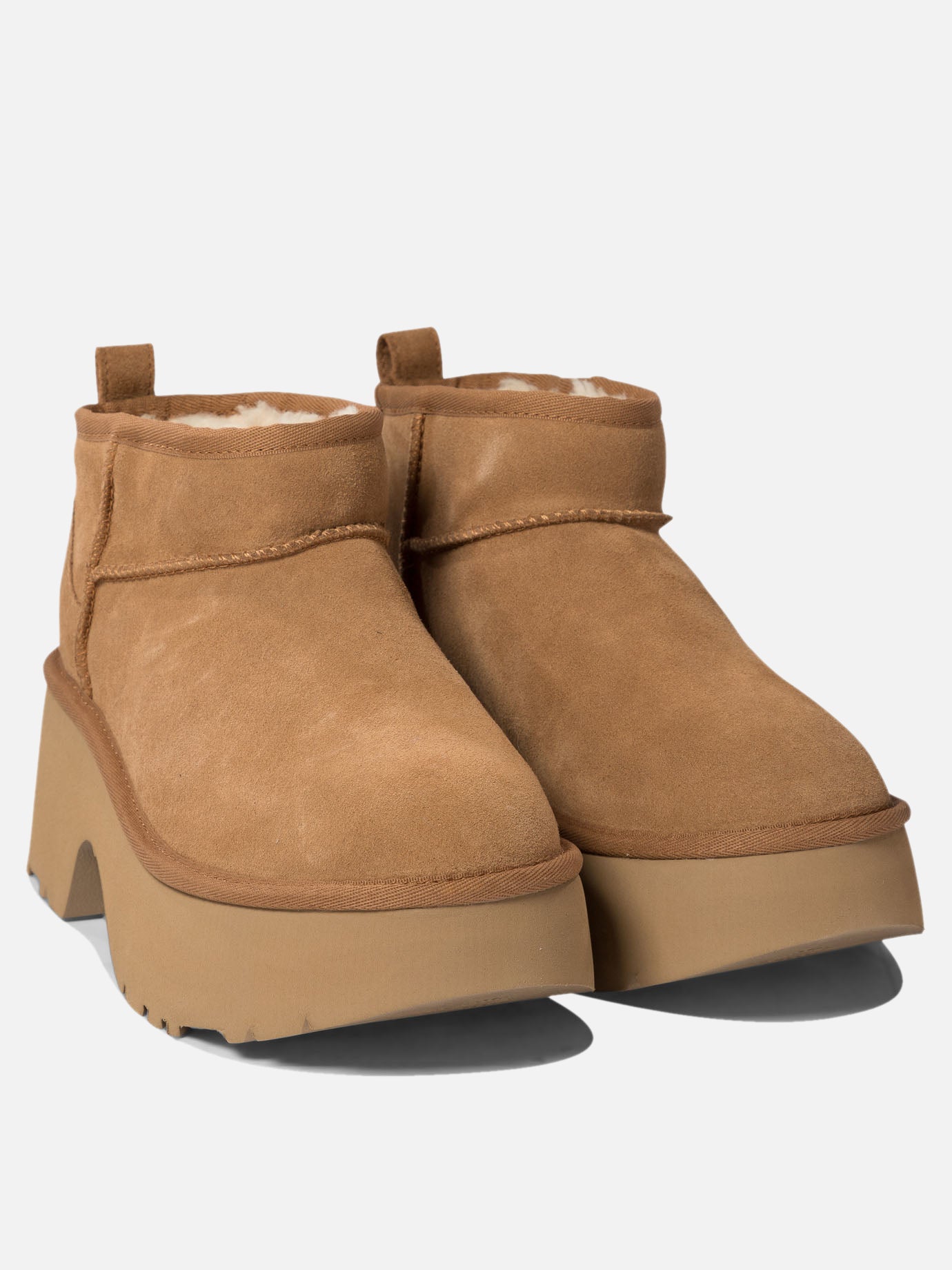 Ugg "Classic Ultra Mini New Heights" ankle boots Beige