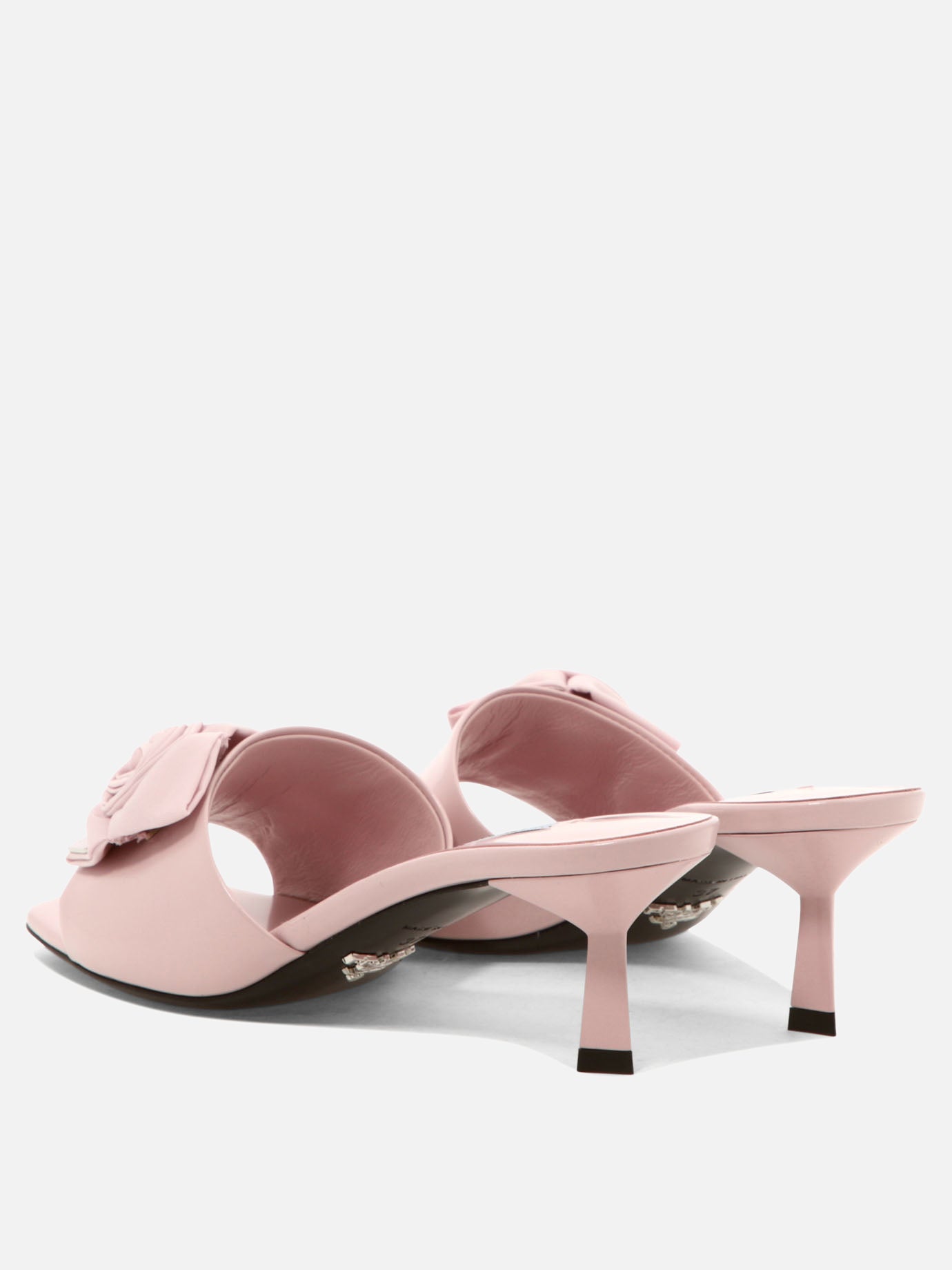 Sandals with applied rose